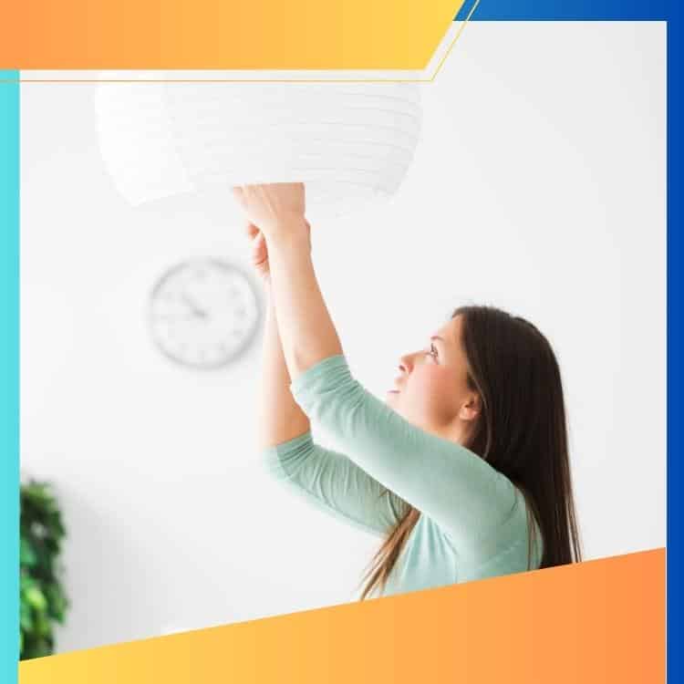 https://雷竞技下载链接官网appwww.explorizers.com/etobicoke/wp-content/uploads/sites/50/2023/07/Etobicoke-Handyman_-Common-Reasons-the-Lights-in-Your-Home-are-Flickering.jpg
