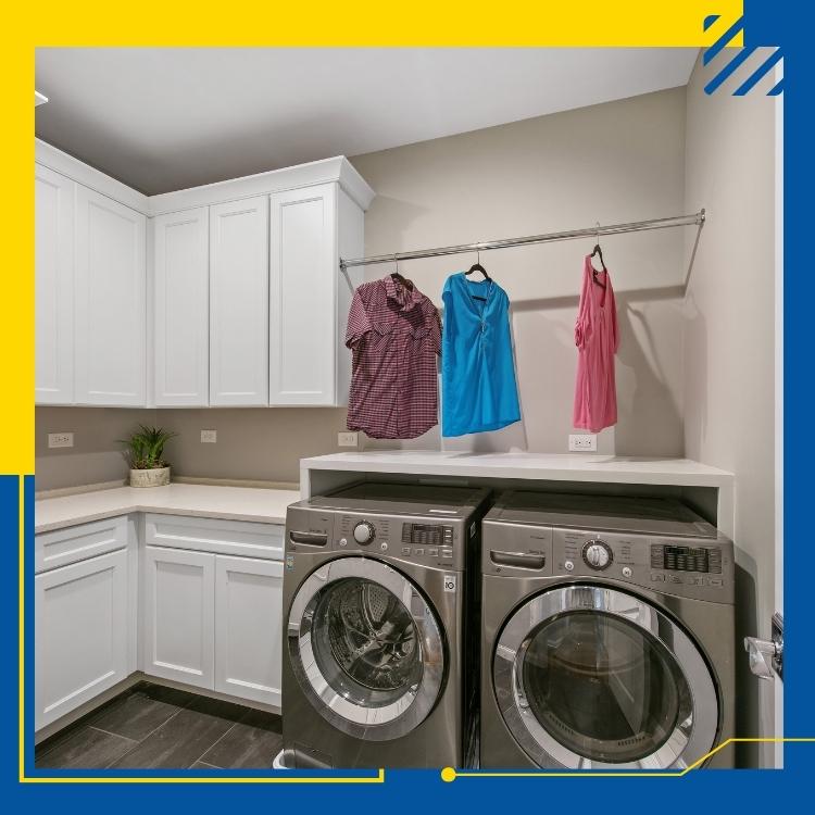 https://雷竞技下载链接官网appwww.explorizers.com/kelowna/wp-content/uploads/sites/24/2022/06/Kelowna-Home-Renovations-Increase-How-to-Increase-Laundry-Room-Storage.jpg