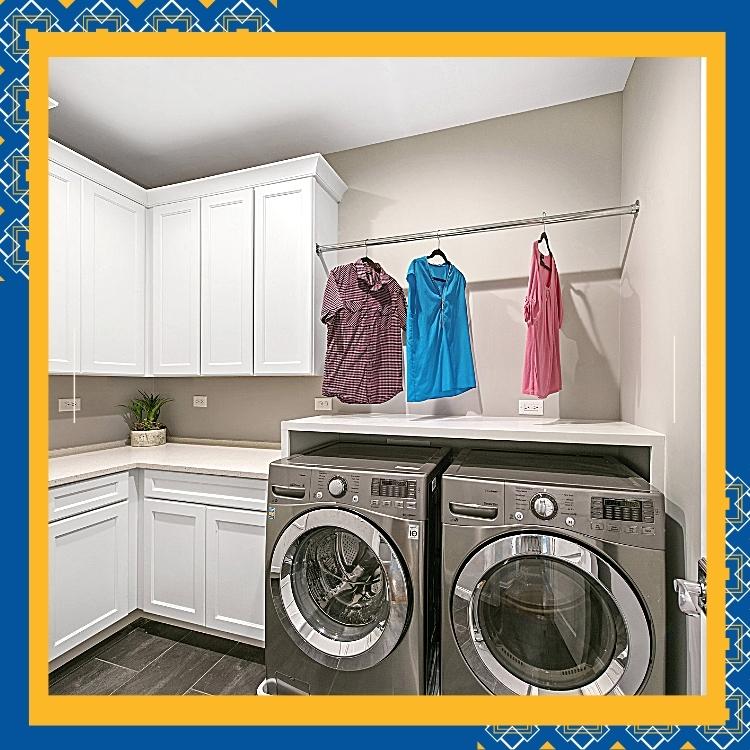 https://雷竞技下载链接官网appwww.explorizers.com/ottawa/wp-content/uploads/sites/38/2022/01/Ottawa-Home-Renovations-Laundry-Room-Storage-Solutions.jpg