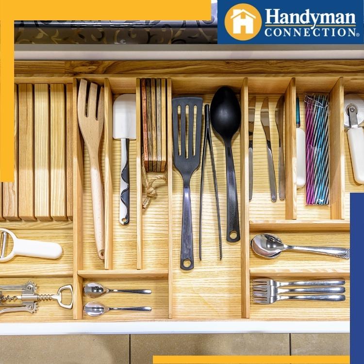 https://雷竞技下载链接官网appwww.explorizers.com/red-deer/wp-content/uploads/sites/42/2022/08/Red-Deer-Home-Repairs-Save-Space-in-Kitchens-With-These-Tips.jpg
