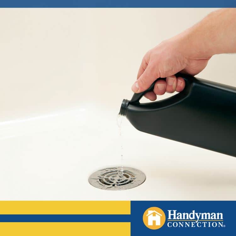 原因厨房排水管堵塞