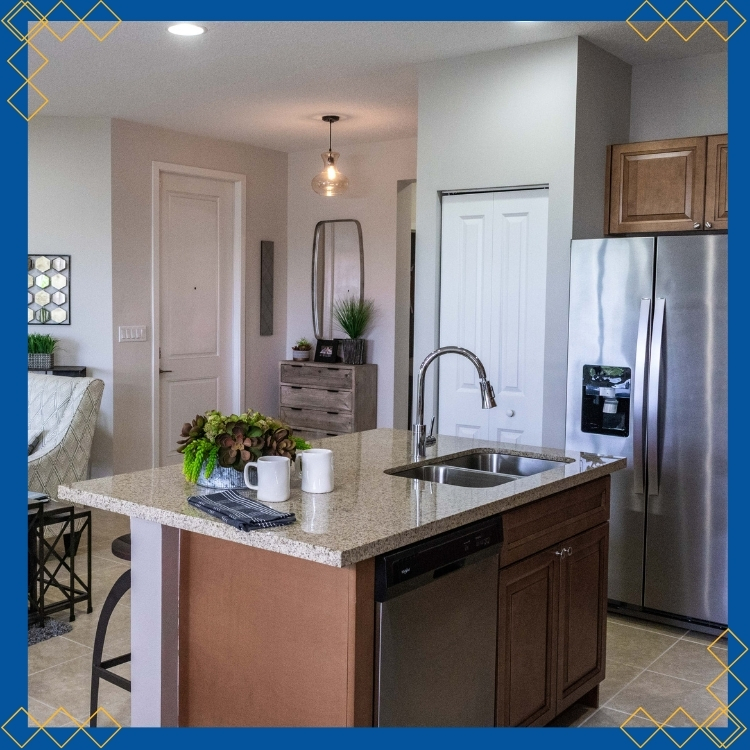 https://雷竞技下载链接官网appwww.explorizers.com/winnipeg/wp-content/uploads/sites/57/2021/10/countertop-for-seniors.jpg