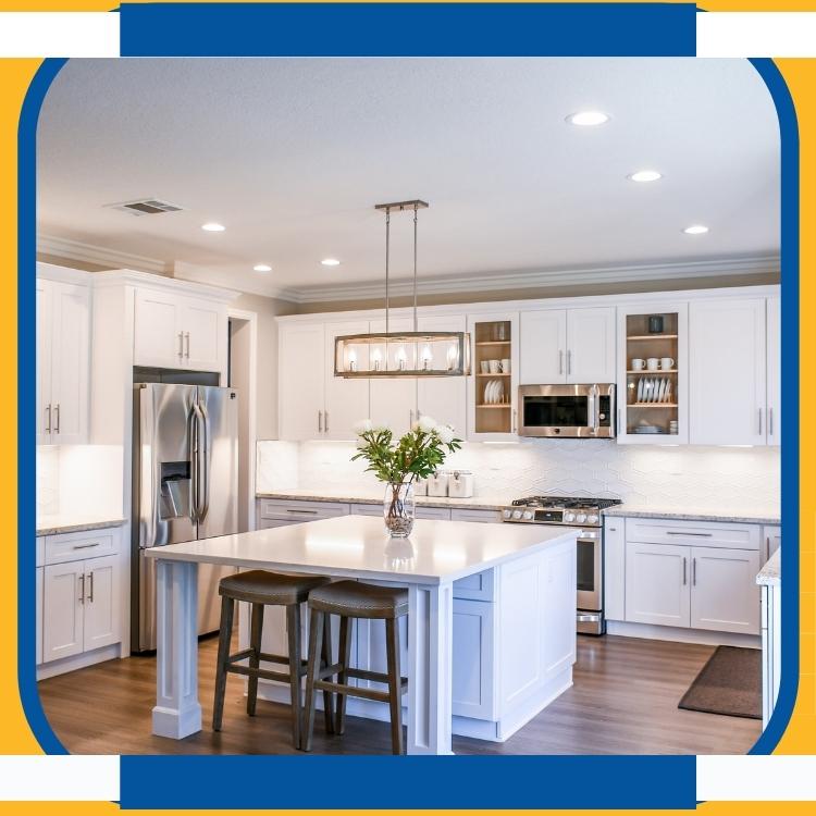 https://雷竞技下载链接官网appwww.explorizers.com/winnipeg/wp-content/uploads/sites/57/2022/01/Winnipeg-Electrical-Services-3-Tips-For-Better-Kitchen-Lighting.jpg