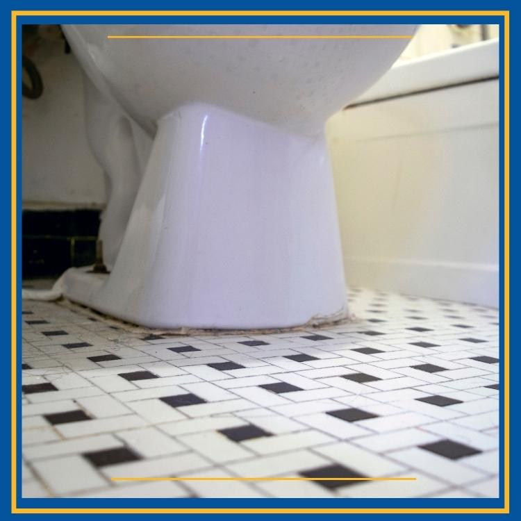 https://雷竞技下载链接官网appwww.explorizers.com/red-deer/wp-content/uploads/sites/42/2022/07/3-Signs-You-Need-a-New-Bathroom-Floor-in-Red-Deer.jpg