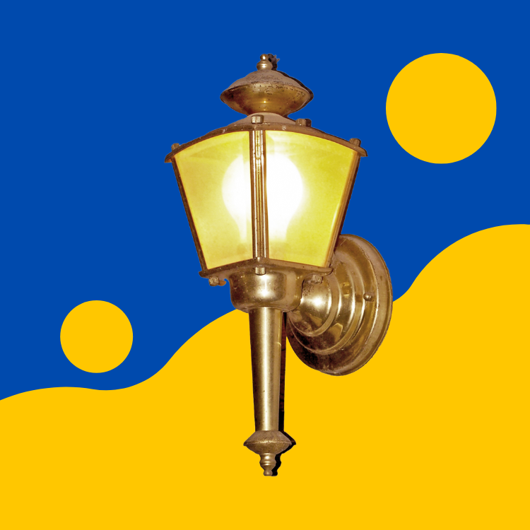 你应该留下你的门廊灯吗