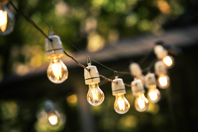https://雷竞技下载链接官网appwww.explorizers.com/wp content/uploads/2021/05/bigstock lights.jpg——124888967